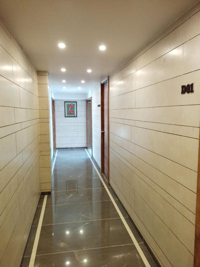 Hotel Dolphin Residency Patan  Ngoại thất bức ảnh